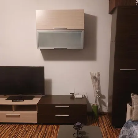 Happy Apartment *