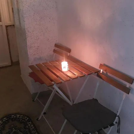 Apartment Happy